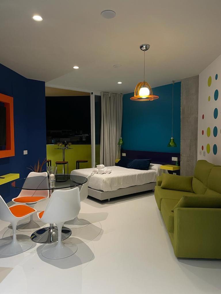 Lahola Glam Suites トレモリノス エクステリア 写真